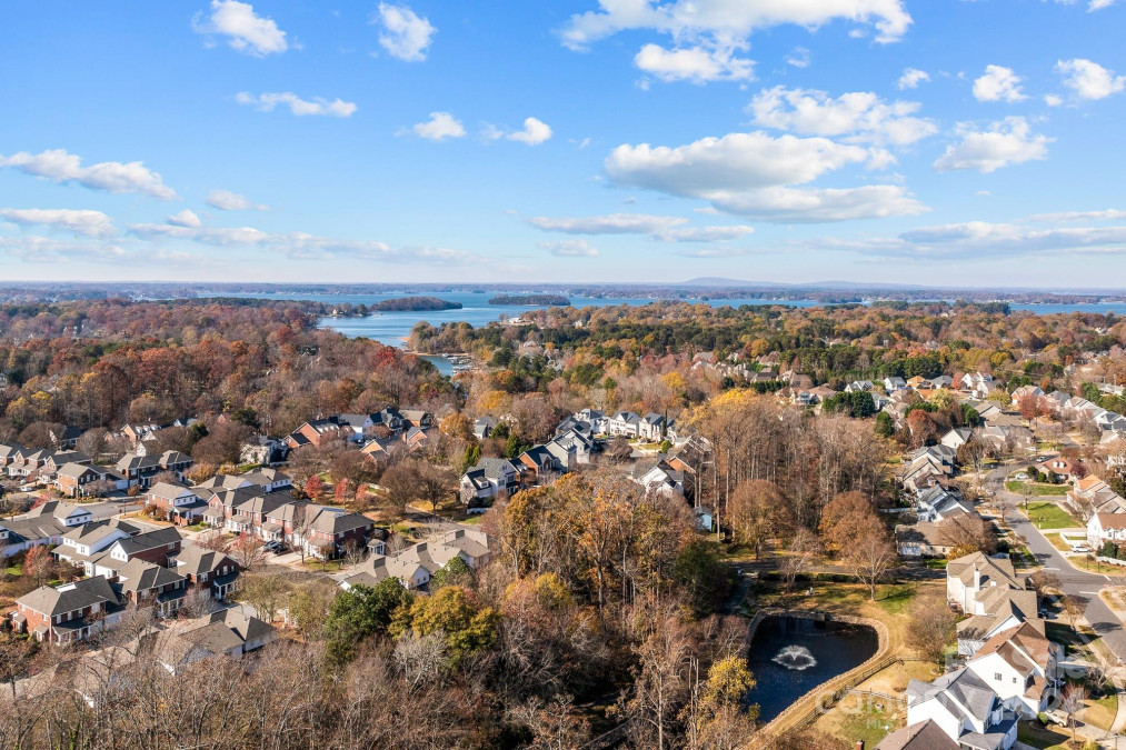 20014 Northport Dr Cornelius, NC 28031