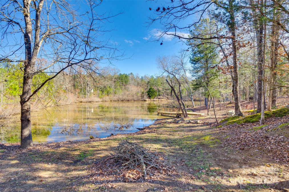 2292 Colony Acres Dr Sharon, SC 29742