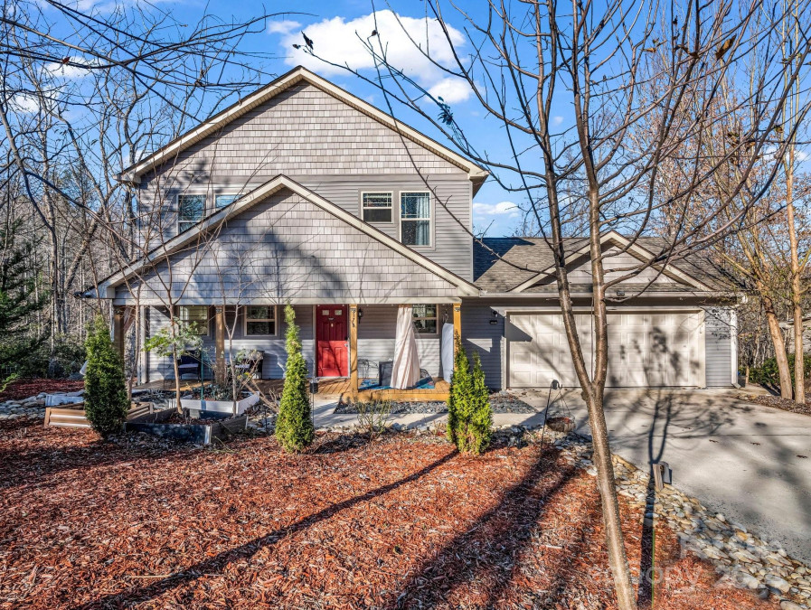 178 Flynn Ct Lake Lure, NC 28746