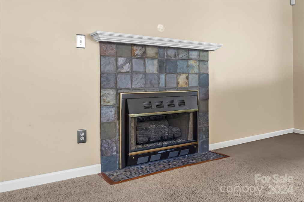 4305 Marble Way Asheville, NC 28806