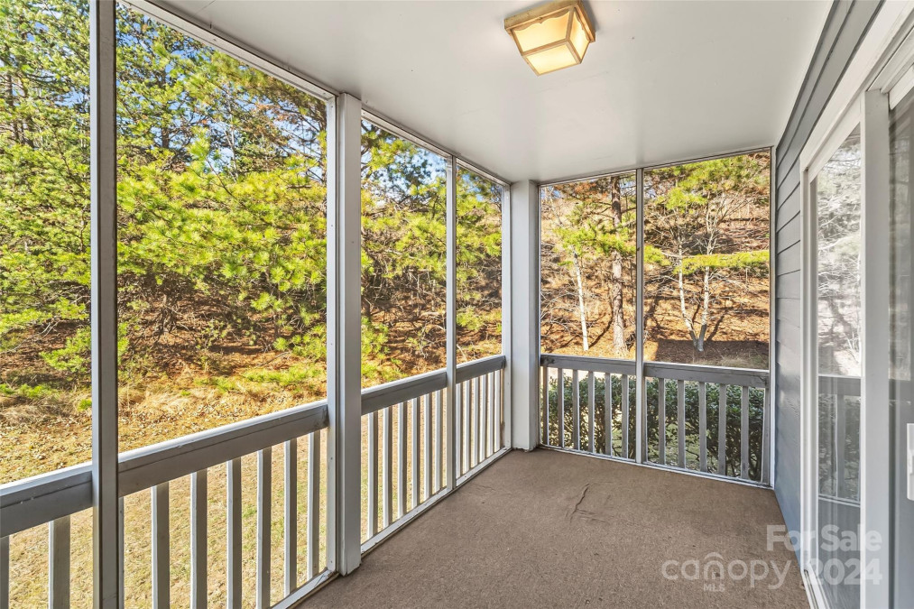 4305 Marble Way Asheville, NC 28806