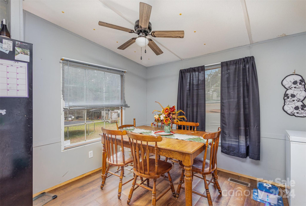 4905 Beaver Creek Rd Heath Springs, SC 29058