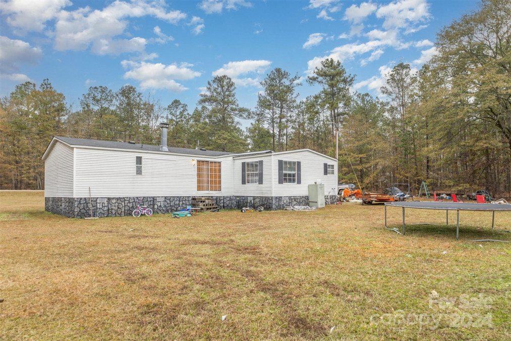 4905 Beaver Creek Rd Heath Springs, SC 29058