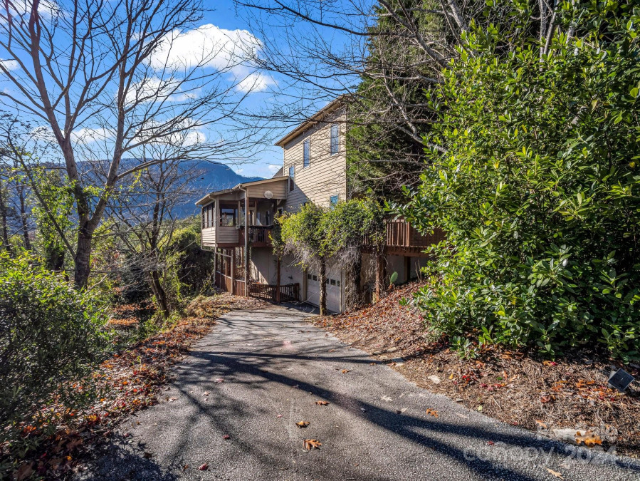 294 Ridgeway Rd Lake Lure, NC 28746