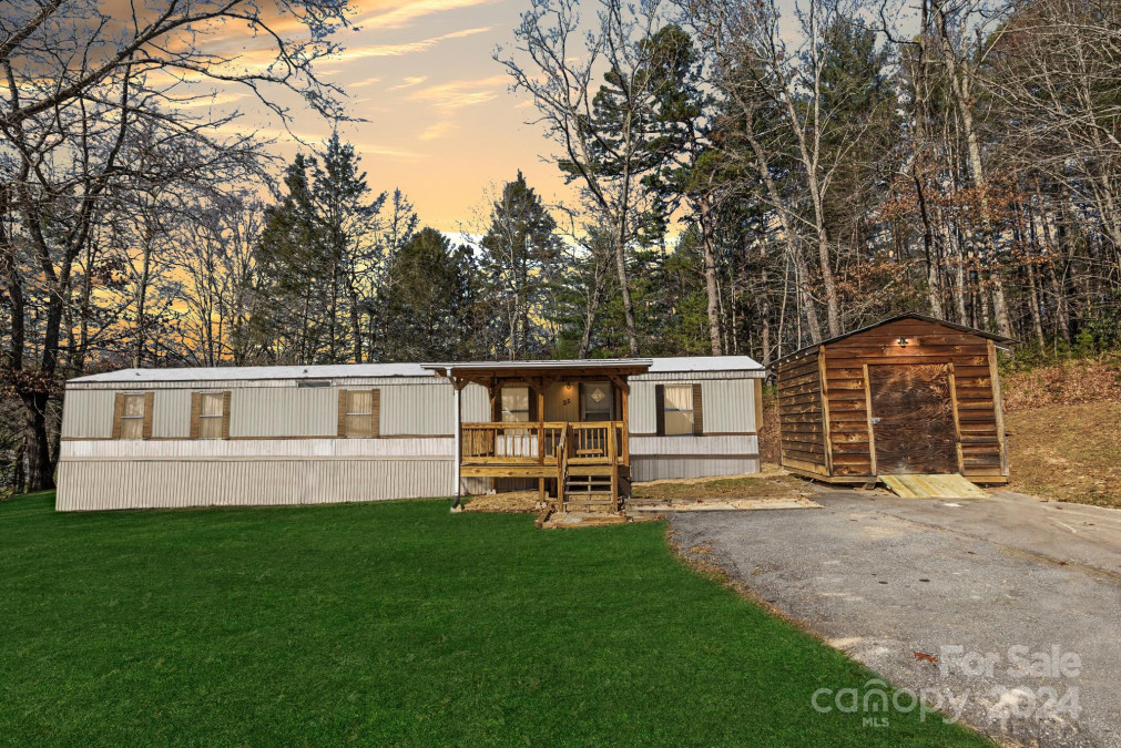 25 Red Cagle Hill Pisgah Forest, NC 28768