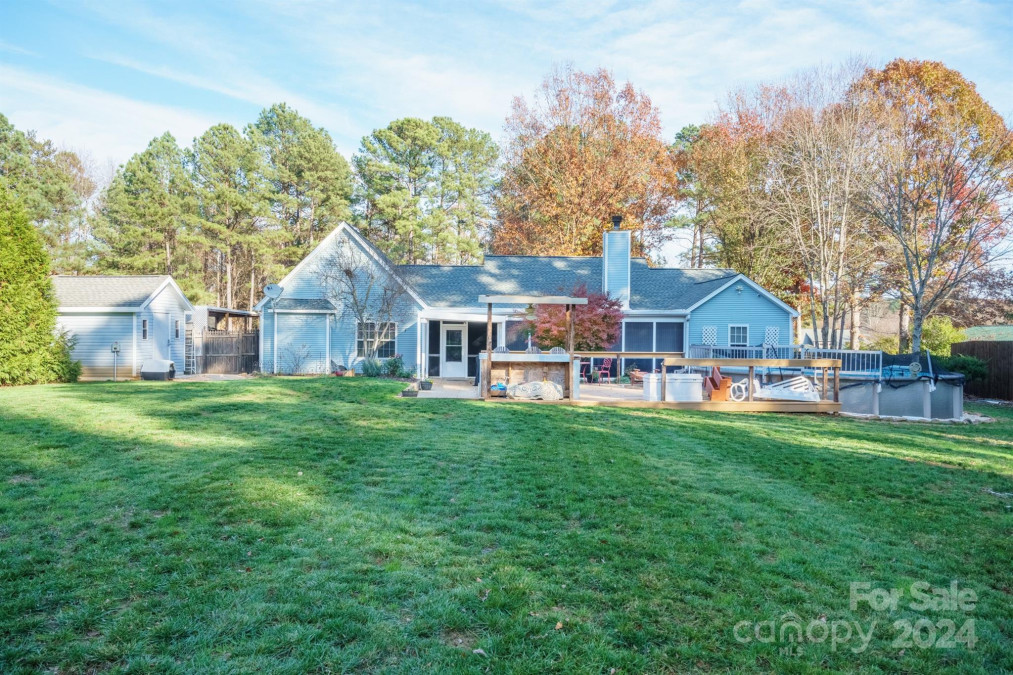 4395 Pine Harbor Dr Denver, NC 28037