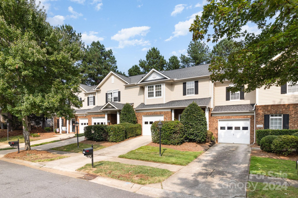 5421 Waverly Lynn Ln Charlotte, NC 28269