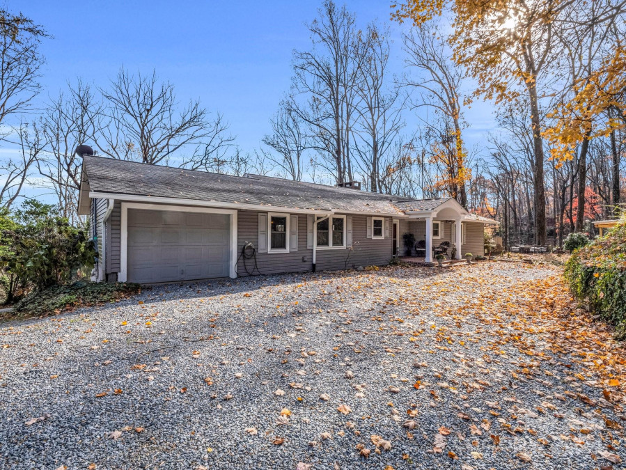 305 Meadowlark Dr Tryon, NC 28782