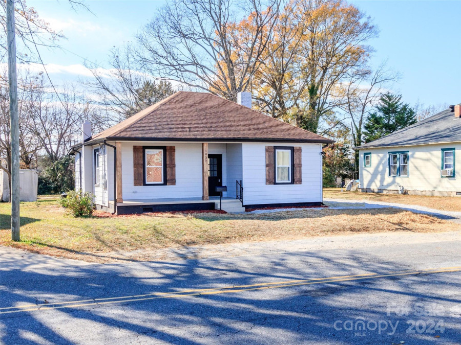 1027 Brown St Gastonia, NC 28052