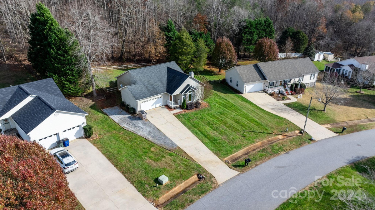 1518 Indian Springs Dr Conover, NC 28613