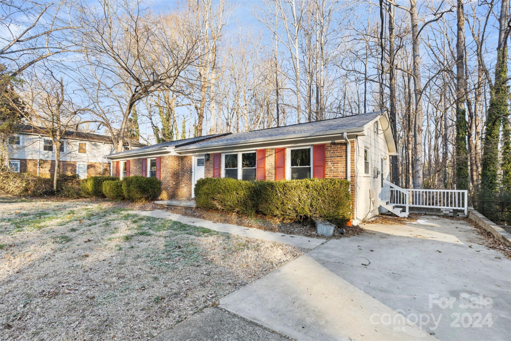 1203 Northwoods Dr Kings Mountain, NC 28086