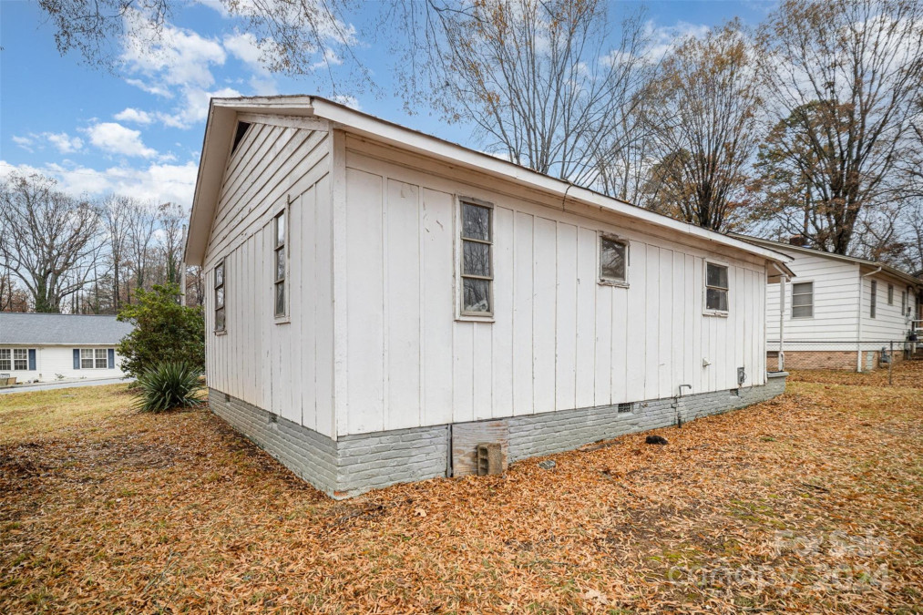 429 Hill St Statesville, NC 28677