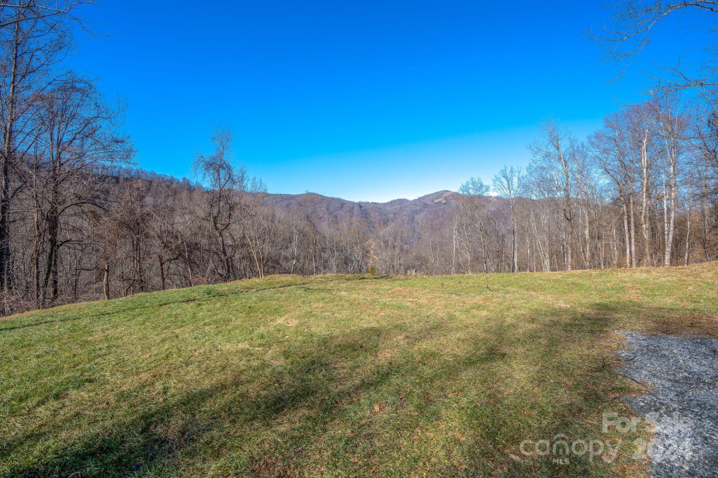 1497 Secluded Valley Rd Marshall, NC 28753