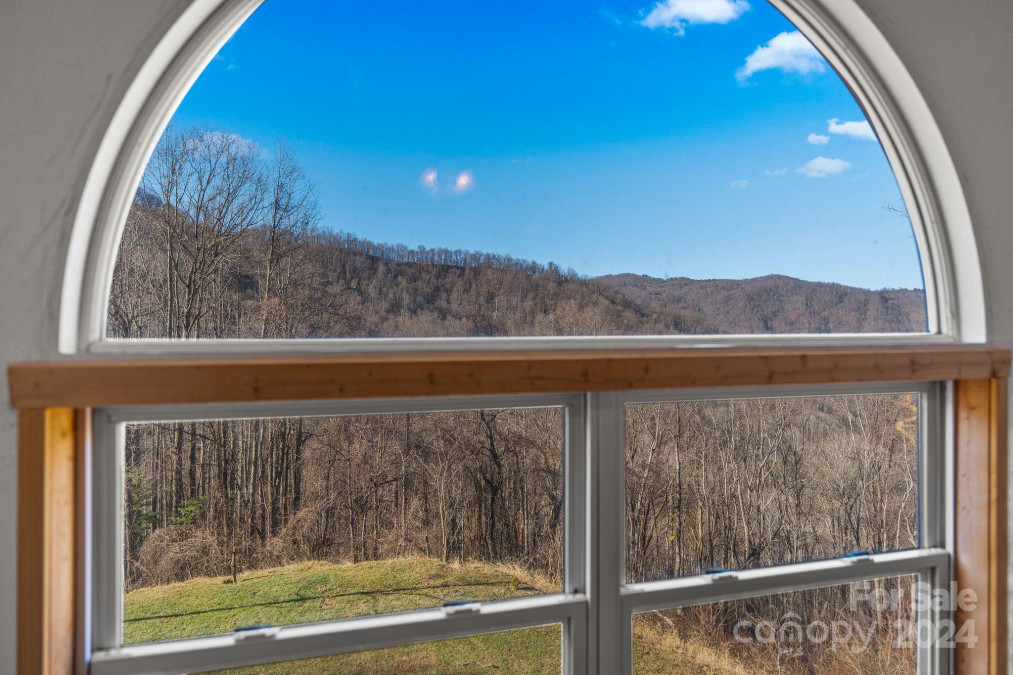 1497 Secluded Valley Rd Marshall, NC 28753