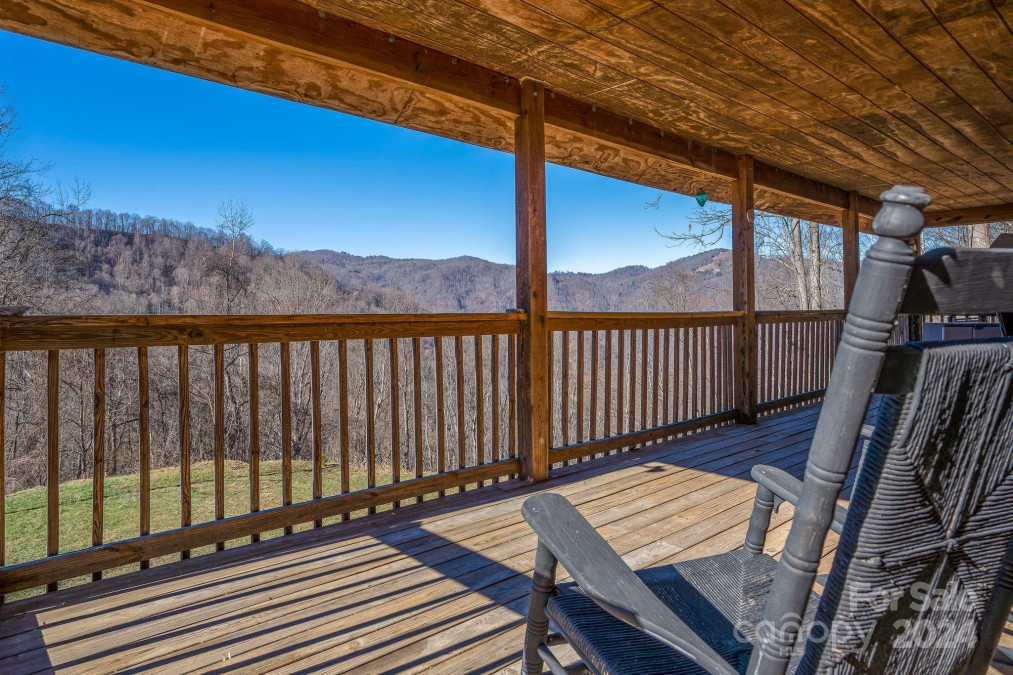 1497 Secluded Valley Rd Marshall, NC 28753