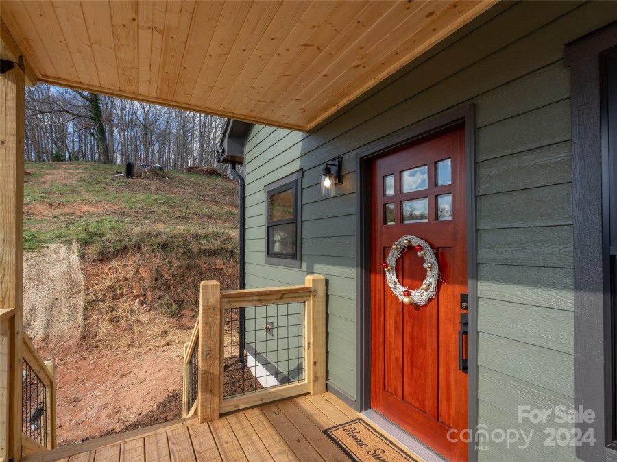 154 Aster Ridge Dr Waynesville, NC 28786