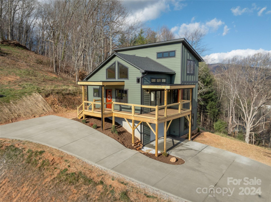 154 Aster Ridge Dr Waynesville, NC 28786