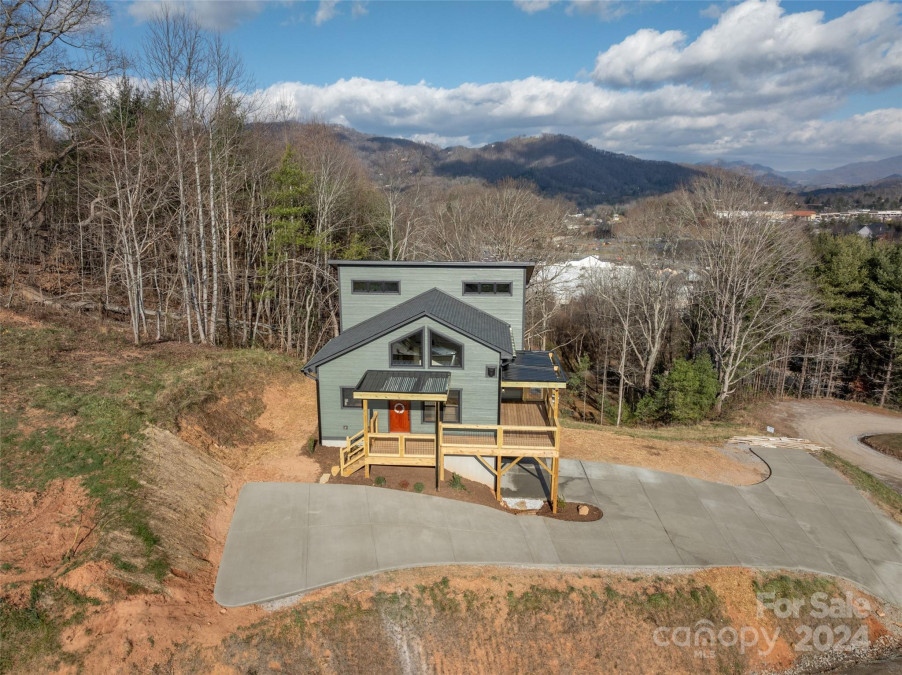 154 Aster Ridge Dr Waynesville, NC 28786