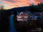 10 Mission Hills Ct Mills River, NC 28759