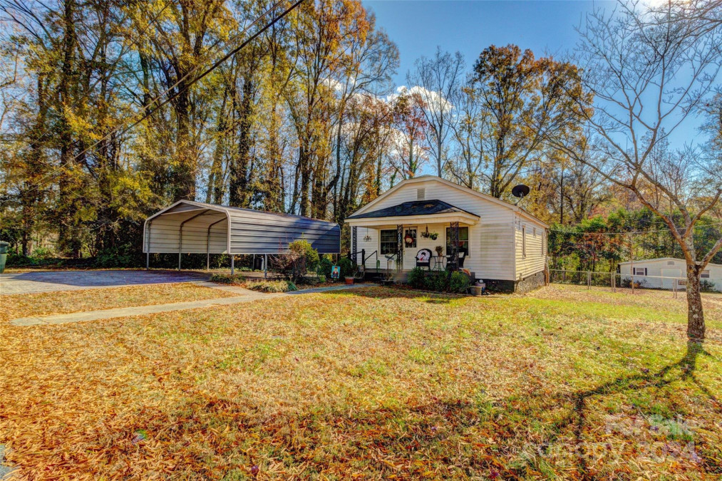 405 Carroll St Cherryville, NC 28021