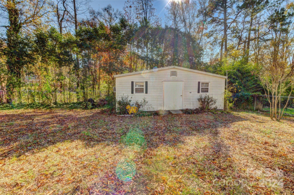 405 Carroll St Cherryville, NC 28021