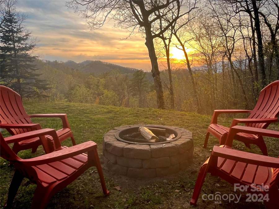 257 Tuckasegee Overlook Bryson City, NC 28713