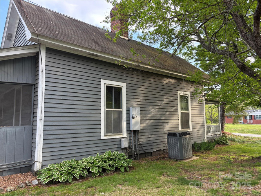 4220 Woodleaf Rd Salisbury, NC 28147