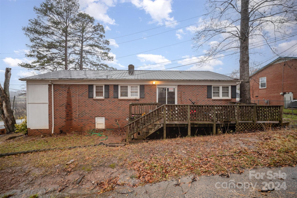 625 9th St Hickory, NC 28602