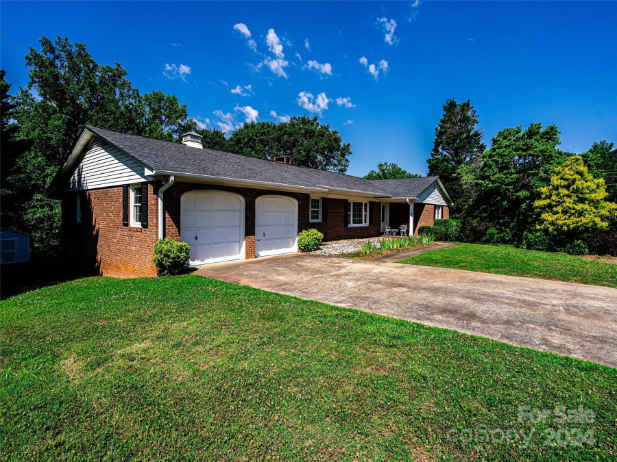 100 Shalimar Dr Gaffney, SC 29341