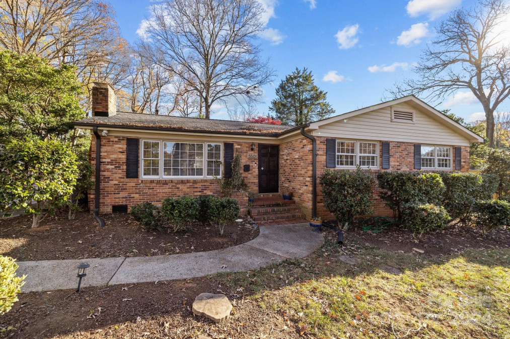 5501 Chedworth Dr Charlotte, NC 28210