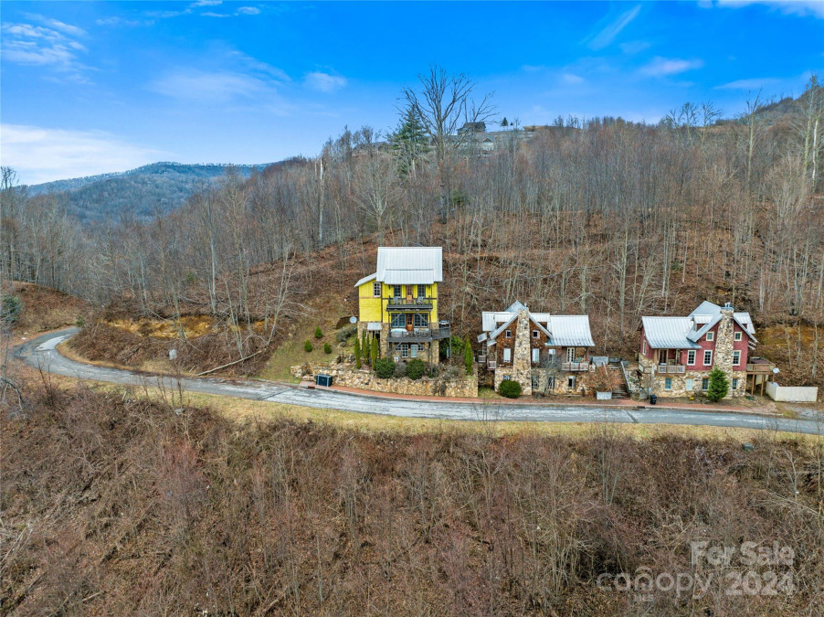 95 Breakaway Trl Mars Hill, NC 28754