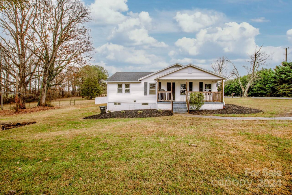 364 Scotts Creek Rd Statesville, NC 28625