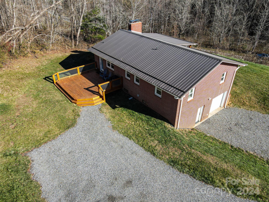 20 Milner Dr Waynesville, NC 28786