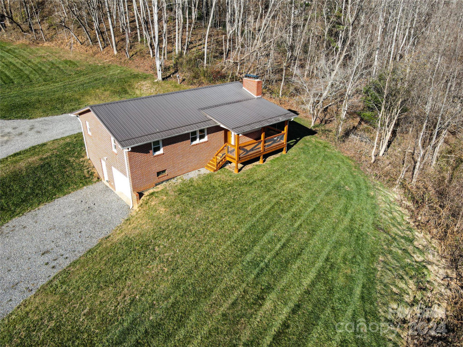 20 Milner Dr Waynesville, NC 28786