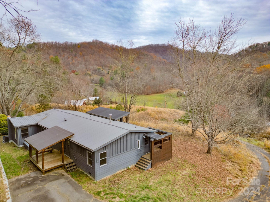 2089 East Fork Rd Marshall, NC 28753