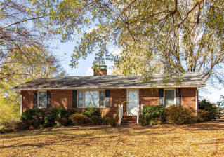 654 Meadowlark Dr Winston Salem, NC 27106