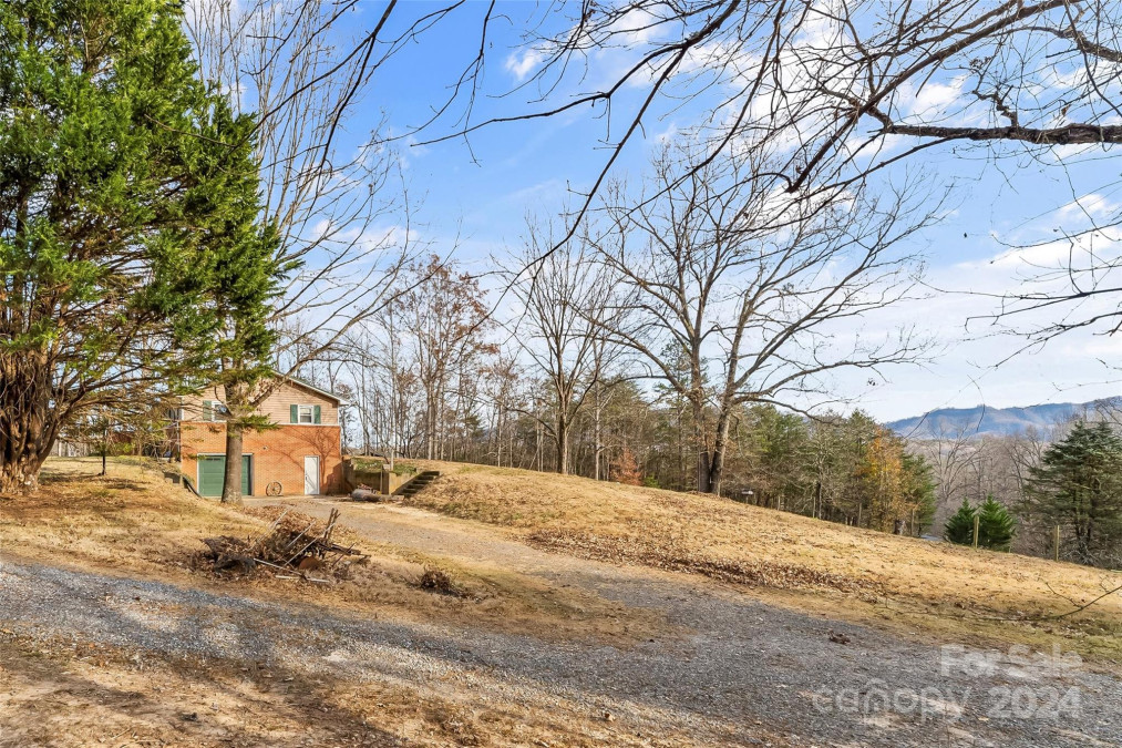 978 Moffitt Hill Rd Old Fort, NC 28762