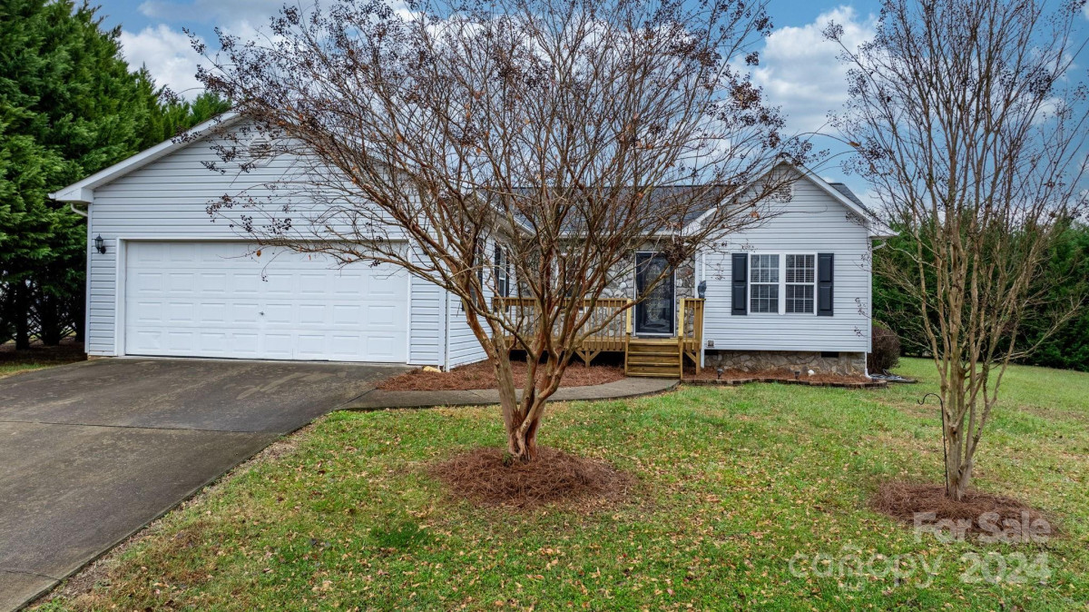 3357 Lilac Ln Hudson, NC 28638