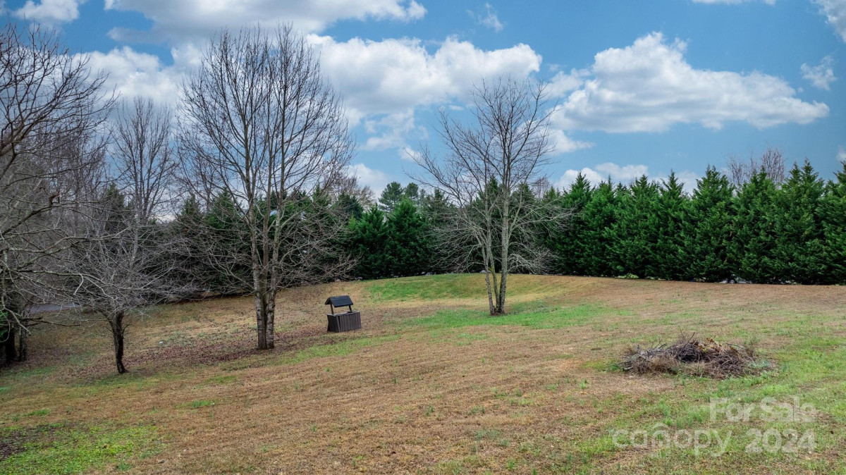 3357 Lilac Ln Hudson, NC 28638