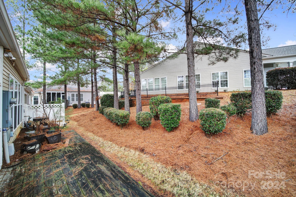 1012 Sweetleaf Dr Fort Mill, SC 29707