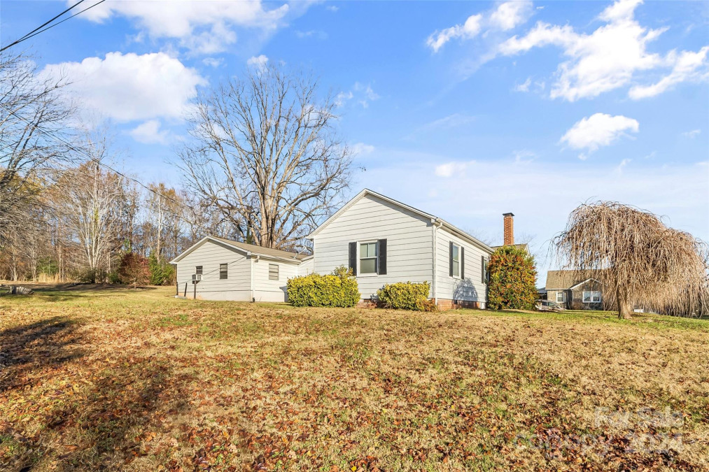 2385 Us 70 Hw Morganton, NC 28655