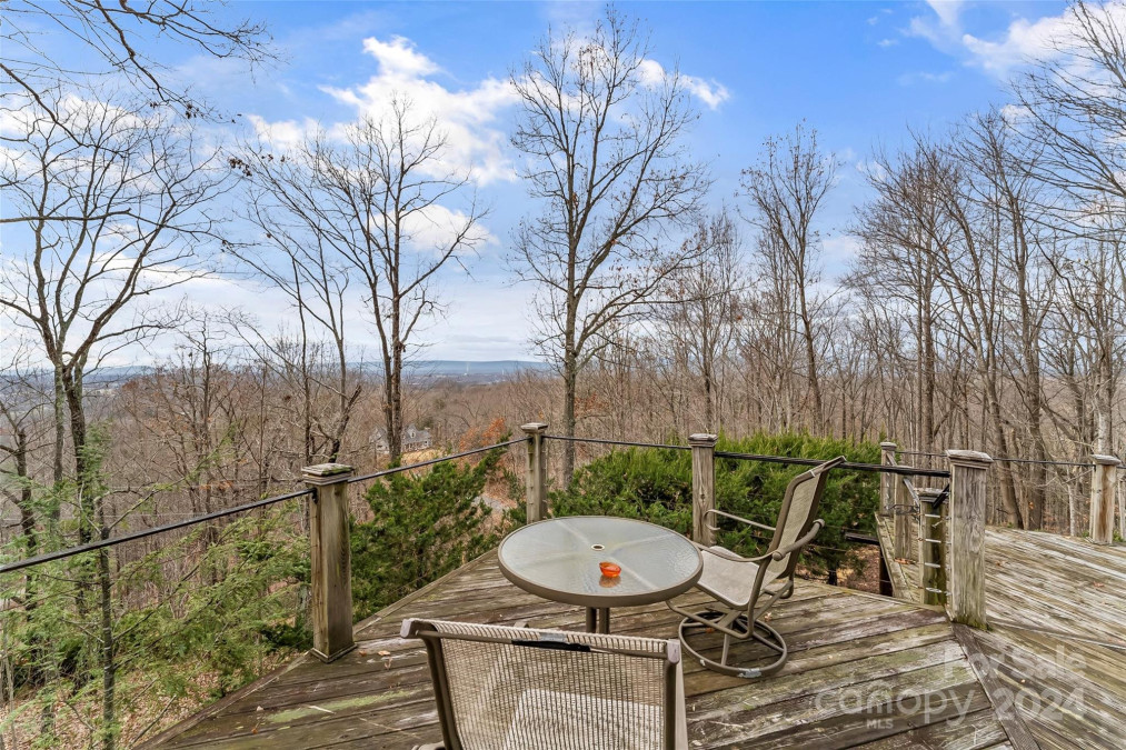 3595 High Peak Mountain Rd Valdese, NC 28690