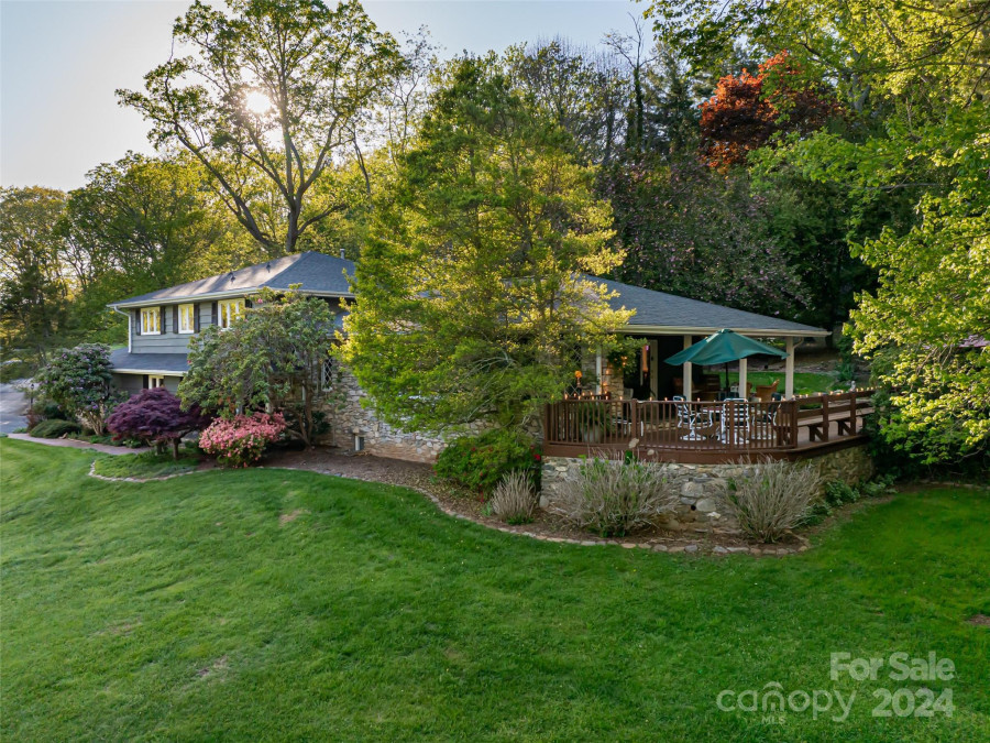 122 Overlook Rd Asheville, NC 28803