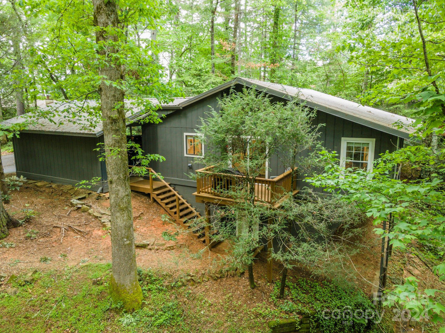 14 Holly Ridge Rd Pisgah Forest, NC 28768