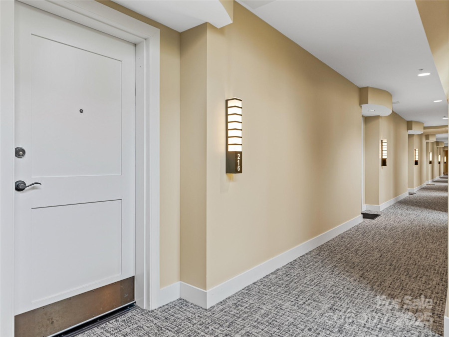 60 Market St Asheville, NC 28801