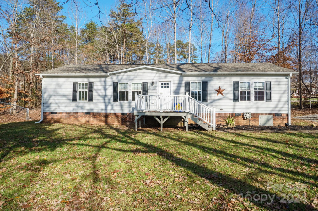 3433 Spinner Ct Sherrills Ford, NC 28673