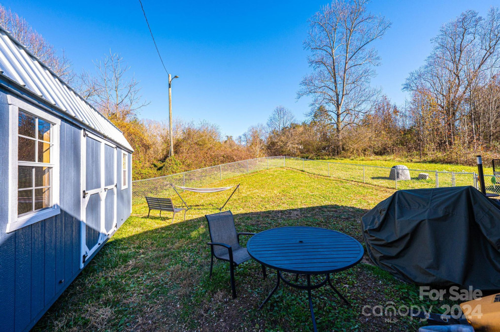 4458 Celia Creek Rd Lenoir, NC 28645