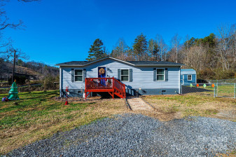 4458 Celia Creek Rd Lenoir, NC 28645