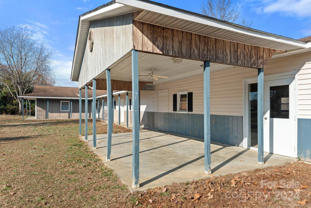 1851 Pleasant Hill Liberty Rd Liberty, NC 27298