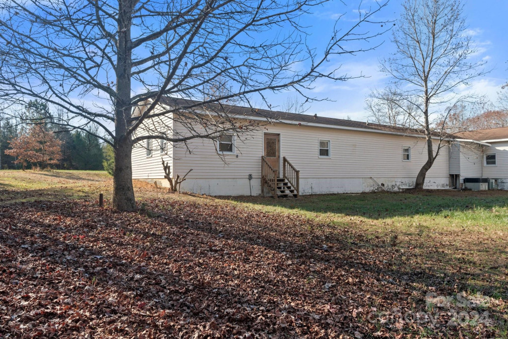 1851 Pleasant Hill Liberty Rd Liberty, NC 27298